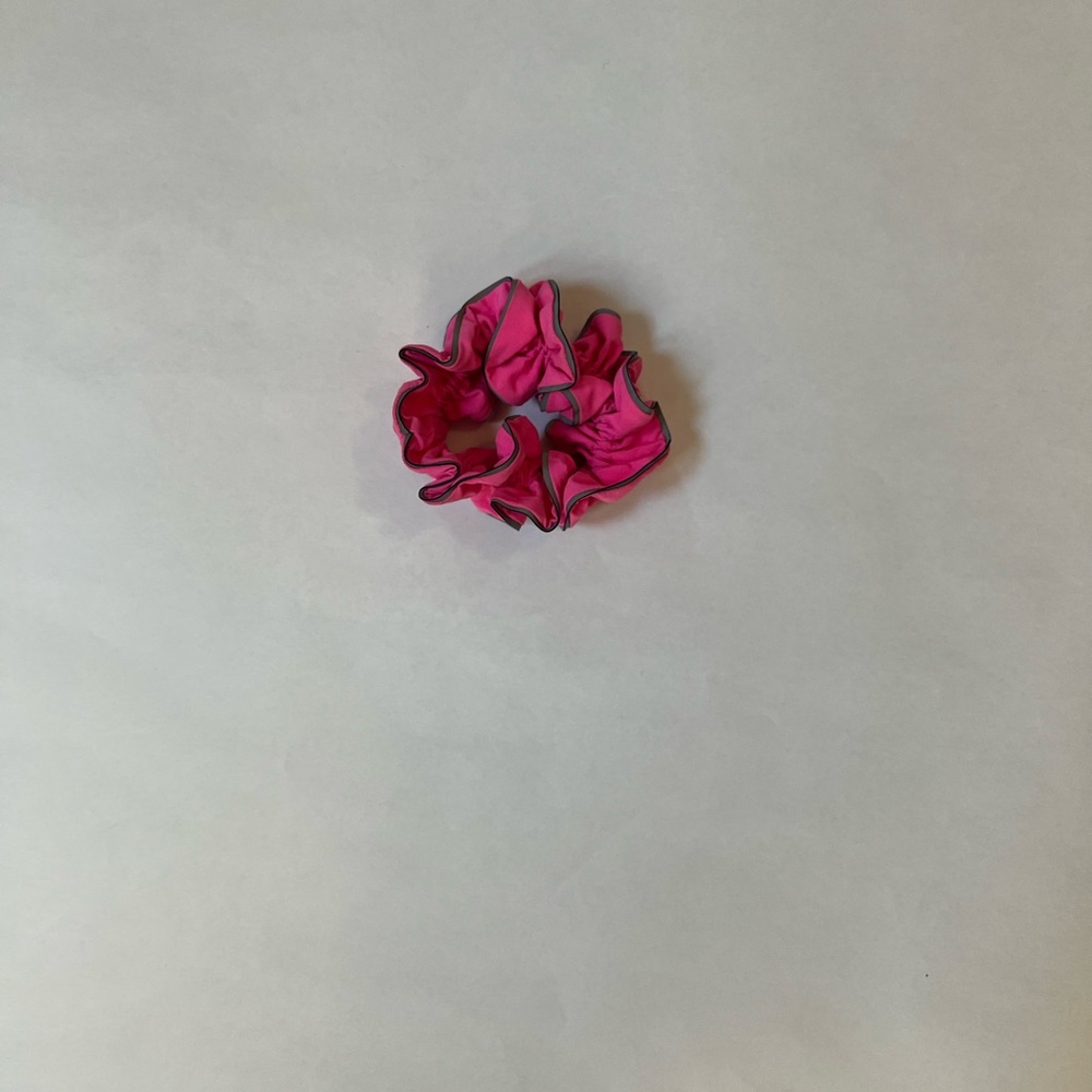 lulu lemon pinks crunchy never used